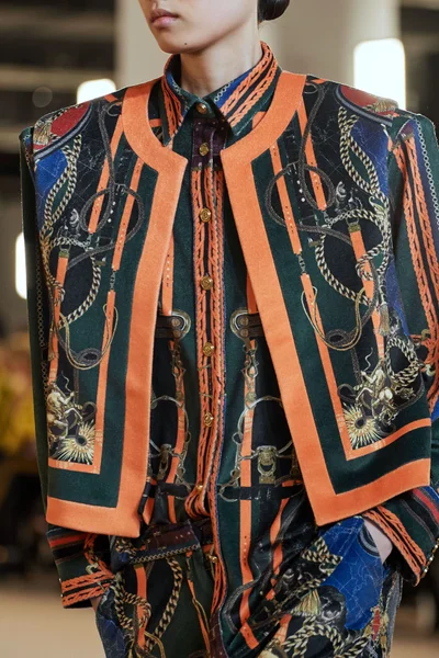 Look 81